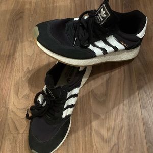 Adidas ‘Iniki’ Black/Gum Sz 9.5 Preowned